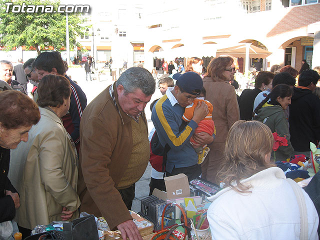 EL MOVIMIENTO JUNIOR Y EL COLECTIVO EL CANDIL ORGANIZARON UN MERCADILLO SOLIDARIO EL PASADO DOMINGO 17 DE DICIEMBRE - 7