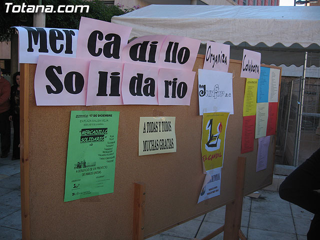 EL MOVIMIENTO JUNIOR Y EL COLECTIVO EL CANDIL ORGANIZARON UN MERCADILLO SOLIDARIO EL PASADO DOMINGO 17 DE DICIEMBRE - 13