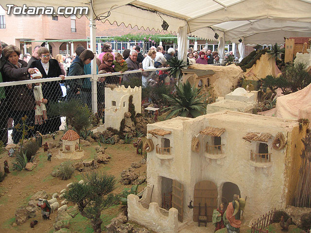 SE INAUGURA EL BELÉN MUNICIPAL EN LA PLAZA BALSA VIEJA QUE PERMANECERÁ ABIERTO HASTA EL DÍA 7 DE ENERO - 30