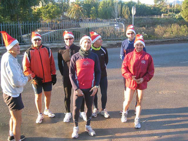 DESDE EL CLUB DE ATLETISMO DE TOTANA QUIEREN DESEAR A TODOS LOS VECINOS DE TOTANA UNAS FELICES FIESTAS Y PRÓSPERO 2007 - 23