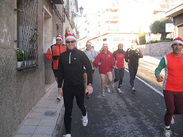 DESDE EL CLUB DE ATLETISMO DE TOTANA QUIEREN DESEAR A TODOS LOS VECINOS DE TOTANA UNAS FELICES FIESTAS Y PRÓSPERO 2007 - 29