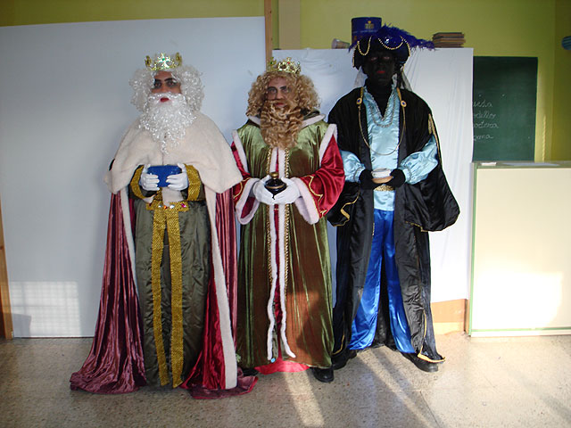 REPRESENTACIÓN DE NAVIDAD EN EL COLEGIO SANTA EULALIA - 1