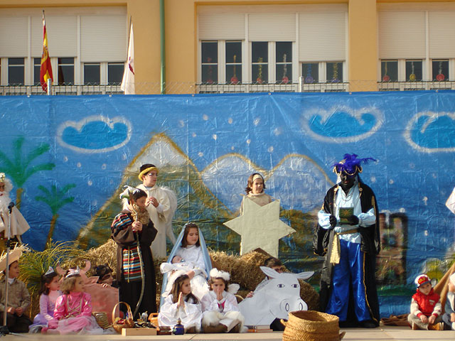 REPRESENTACIÓN DE NAVIDAD EN EL COLEGIO SANTA EULALIA - 8