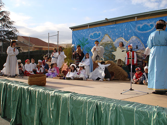 REPRESENTACIÓN DE NAVIDAD EN EL COLEGIO SANTA EULALIA - 14