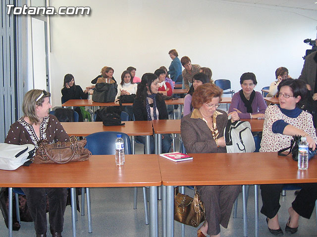 SE CLAUSURA LA PARTE TEÓRICA DE LOS CURSOS DE FORMACION OCUPACIONAL DEL POGRAMA “MAGAP-EMPLEO” SOBRE GESTIÓN ADMINISTRATIVA, ATENCIÓN AL PÚBLICO E INGLÉS - 1 SE CLAUSURA LA PARTE TEÓRICA DE LOS CURSOS DE FORMACION OCUPACIONAL DEL POGRAMA “MAGAP-EMPLEO” SOBRE GESTIÓN ADMINISTRATIVA, ATENCIÓN AL PÚBLICO E INGLÉS - 1