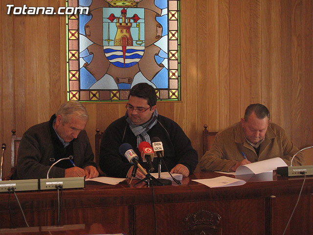 LA CONCEJALIA DE SERVICIOS AL CIUDADANO APOYA ECONÓMICAMENTE A UNA DOCENA DE ASOCIACIONES DEL MUNICIPIO PARA EL DESARROLLO DE ACCIONES CONJUNTAS EN EL TEJIDO SOCIAL DE TOTANA - 4 LA CONCEJALIA DE SERVICIOS AL CIUDADANO APOYA ECONÓMICAMENTE A UNA DOCENA DE ASOCIACIONES DEL MUNICIPIO PARA EL DESARROLLO DE ACCIONES CONJUNTAS EN EL TEJIDO SOCIAL DE TOTANA - 4