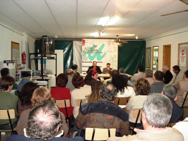 LA ASAMBLEA DE IU EN TOTANA ELIGE, POR UNANIMIDAD, A PEDRO MARTNEZ COMO CANDIDATO A LA ALCALDA - 5