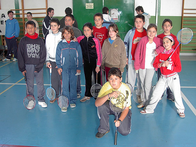 UN TOTAL DE 101 ESCOLARES DE TODOS LOS PUNTOS DE LA REGIN DE MURCIA SE DIERON CITA EL PASADO SBADO 13 DE ENERO EN LA SALA ESCOLAR DE TOTANA, CON MOTIVO DE LA FASE PREVIA DE BDMINTON DE DEPORTE ESCOLAR - 2