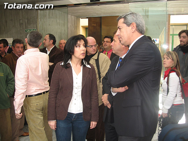 IZQUIERDA UNIDA DICE QUE VALCÁRCEL NO ACUDE A LA INAUGURACIÓN DEL AYUNTAMIENTO POR TEMOR A QUE LE ESTALLE LA TRAMA URBANÍSTICA DE SU PARTIDO EN TOTANA EN LAS MANOS - 12
