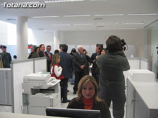 IZQUIERDA UNIDA DICE QUE VALCÁRCEL NO ACUDE A LA INAUGURACIÓN DEL AYUNTAMIENTO POR TEMOR A QUE LE ESTALLE LA TRAMA URBANÍSTICA DE SU PARTIDO EN TOTANA EN LAS MANOS - 19