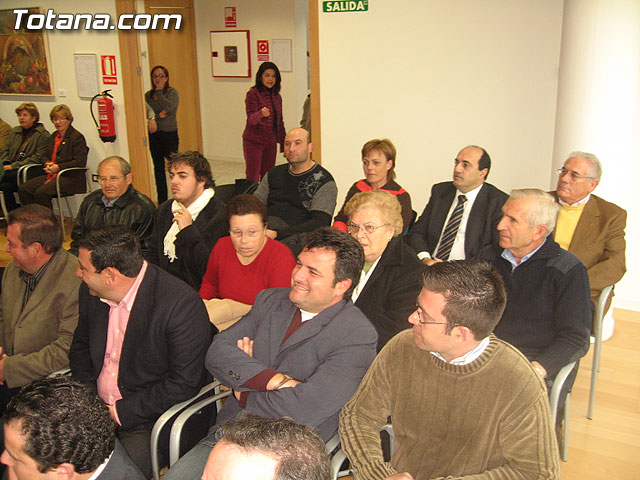 IZQUIERDA UNIDA DICE QUE VALCÁRCEL NO ACUDE A LA INAUGURACIÓN DEL AYUNTAMIENTO POR TEMOR A QUE LE ESTALLE LA TRAMA URBANÍSTICA DE SU PARTIDO EN TOTANA EN LAS MANOS - 26