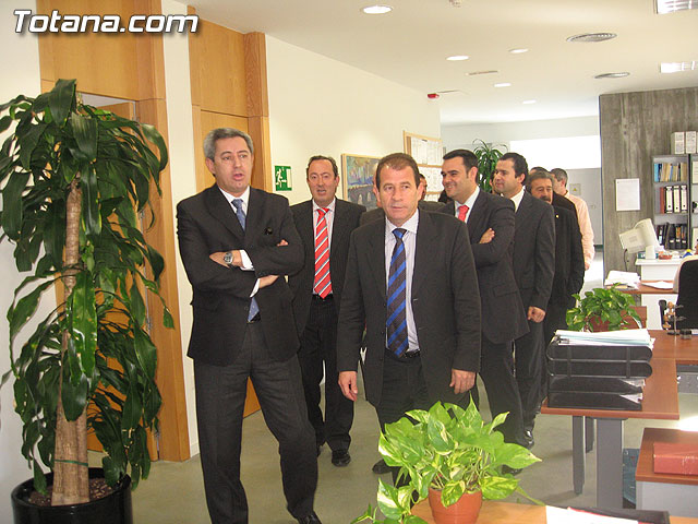 IZQUIERDA UNIDA DICE QUE VALCÁRCEL NO ACUDE A LA INAUGURACIÓN DEL AYUNTAMIENTO POR TEMOR A QUE LE ESTALLE LA TRAMA URBANÍSTICA DE SU PARTIDO EN TOTANA EN LAS MANOS - 34