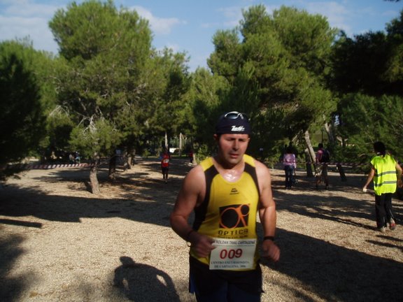 INTEGRANTES DEL CLUB DE ATLETISMO ÓPTICA SANTA EULALIA PARTICIPARON EN EN EL I ROLDÁN TRAIL - 8