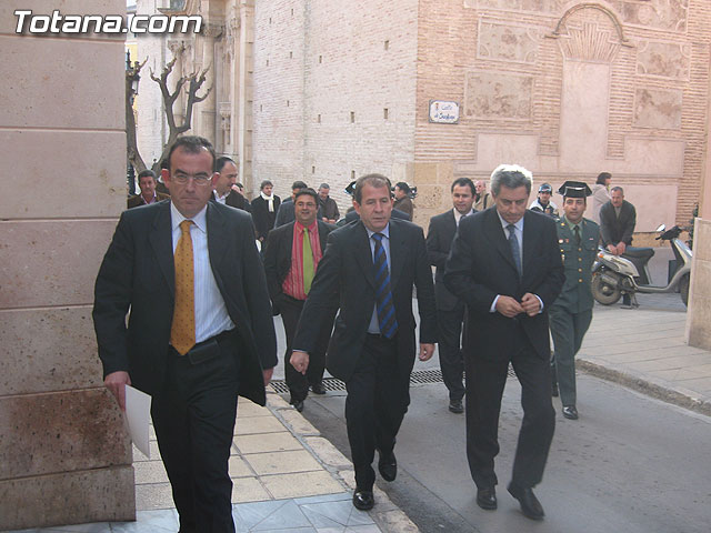 EL CONSEJERO DE PRESIDENCIA Y AUTORIDADES MUNICIPALES INAUGURAN LAS OBRAS DE AMPLIACIN DEL NUEVO AYUNTAMIENTO DE TOTANA - 7