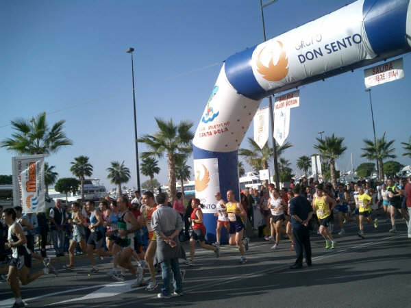 EL CLUB DE ATLETISMO ÓPTICA SANTA EULALIA PARTICIPÓ EN LA MEDIA MARATÓN INTERNACIONAL “VILLA DE SANTA POLA” - 6