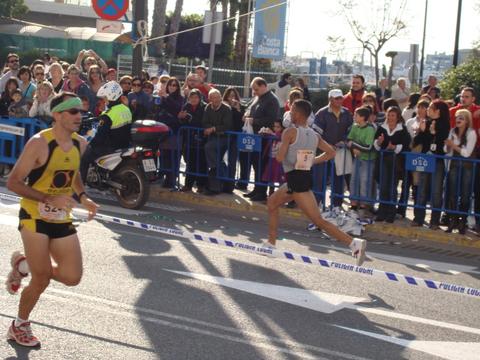 EL CLUB DE ATLETISMO ÓPTICA SANTA EULALIA PARTICIPÓ EN LA MEDIA MARATÓN INTERNACIONAL “VILLA DE SANTA POLA” - 7