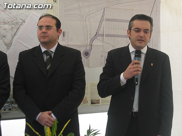 EL CONSEJERO DE INDUSTRIA Y LAS AUTORIDADES LOCALES INAUGURAN LA IV FASE DEL POLÍGONO EL SALADAR DE TOTANA AL QUE ACCEDEN 40 NUEVAS EMPRESAS - 1
