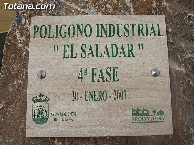 EL CONSEJERO DE INDUSTRIA Y LAS AUTORIDADES LOCALES INAUGURAN LA IV FASE DEL POLÍGONO EL SALADAR DE TOTANA AL QUE ACCEDEN 40 NUEVAS EMPRESAS - 15