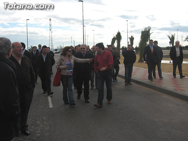 EL CONSEJERO DE INDUSTRIA Y LAS AUTORIDADES LOCALES INAUGURAN LA IV FASE DEL POLÍGONO EL SALADAR DE TOTANA AL QUE ACCEDEN 40 NUEVAS EMPRESAS - 18