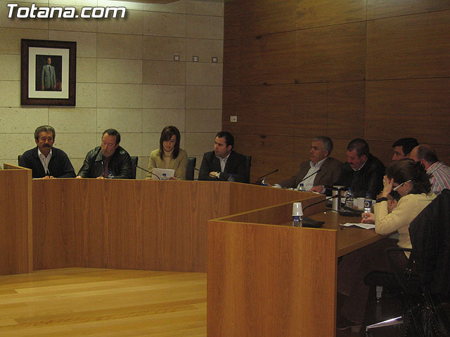 LOS CORPORATIVOS INAUGURAN EL NUEVO SALÓN DE SESIONES CON LA CELEBRACIÓN DEL PLENO ORDINARIO CORRESPONDIENTE AL MES DE ENERO - 4