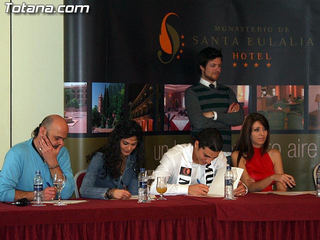 LAS CANDIDATAS A LA CORONA DE MISS MURCIA 2006 ESTUVIERON EN EL HOTEL DE LA SANTA, EN TOTANA - 9