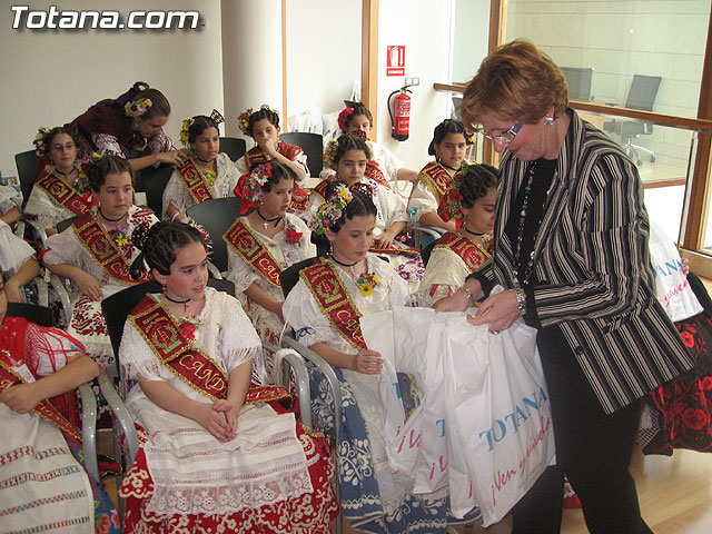 LAS CANDIDATAS A REINA DE LA HUERTA INFANTIL CELEBRAN UNA JORNADA DE CONVIVENCIA EN TOTANA CON MOTIVO DEL ACTO DE SU ELECCIÓN - 5