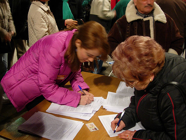 LA PLATAFORMA CIUDADANA “NO A ESTE PLAN URBANÍSTICO” HACE UNA VALORACIÓN MUY POSITIVA DE LA CONCENTRACIÓN QUE TUVO LUGAR EL PASADO VIERNES 23 DE FEBRERO EN LA PLAZA DE LA CONSTITUCIÓN - 2