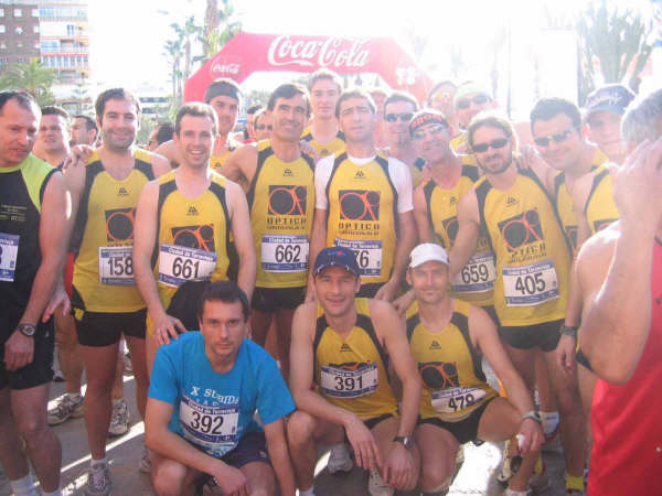 MIEMBROS DEL CLUB DE ATLETISMO PTICA SANTA EULALIA PARTICIPARON  EN LA XXIV EDICIN DE LA MEDIA MARATN 