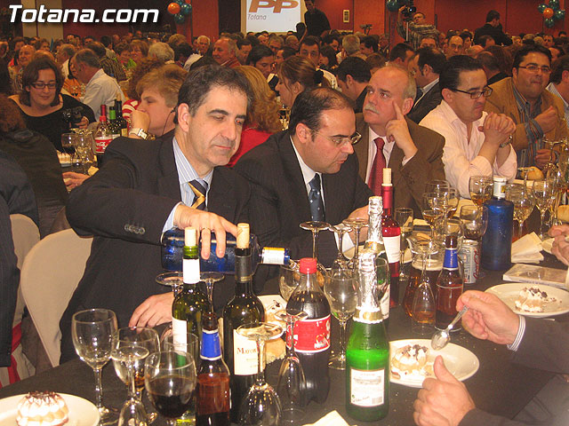 UN MILLAR DE PERSONAS ARROPAN AL CANDIDATO A LA ALCALDÍA DEL PP, JOSÉ MARTÍNEZ ANDREO, EN SU PRESENTACIÓN OFICIAL PÚBLICA - 91