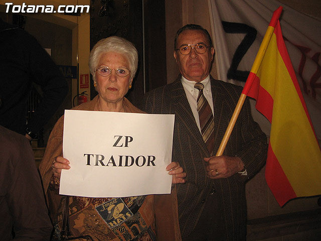 EL PP DE TOTANA CONSIDERA QUE ZAPATERO PASARÁ A LA HISTORIA COMO EL PRESIDENTE QUE HUMILLÓ A LAS VÍCTIMAS DEL TERRORISMO Y CHANTAJEÓ AL ESTADO DE DERECHO - 22
