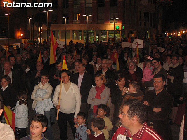 EL PP DE TOTANA CONSIDERA QUE ZAPATERO PASARÁ A LA HISTORIA COMO EL PRESIDENTE QUE HUMILLÓ A LAS VÍCTIMAS DEL TERRORISMO Y CHANTAJEÓ AL ESTADO DE DERECHO - 24