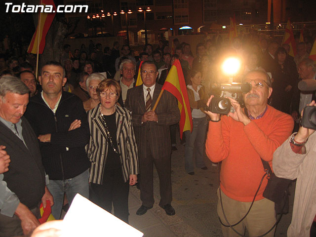 EL PP DE TOTANA CONSIDERA QUE ZAPATERO PASARÁ A LA HISTORIA COMO EL PRESIDENTE QUE HUMILLÓ A LAS VÍCTIMAS DEL TERRORISMO Y CHANTAJEÓ AL ESTADO DE DERECHO - 25