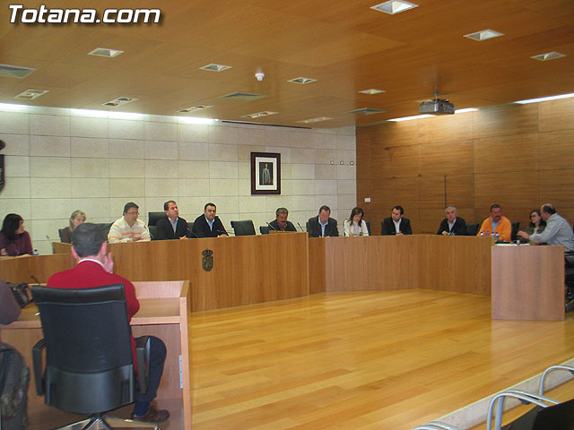 EL PSOE ANUNCIA QUE EL PP RECHAZA LA CONVOCATORIA DE UN REFERENDUM SOBRE EL PGOM - 11 EL PSOE ANUNCIA QUE EL PP RECHAZA LA CONVOCATORIA DE UN REFERENDUM SOBRE EL PGOM - 11