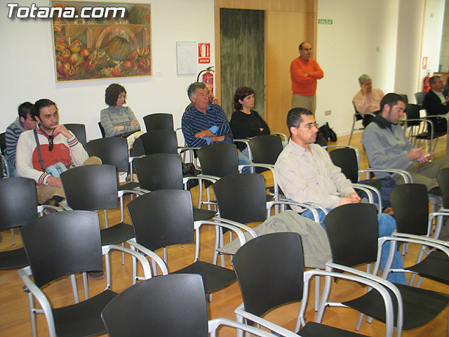 EL PSOE ANUNCIA QUE EL PP RECHAZA LA CONVOCATORIA DE UN REFERENDUM SOBRE EL PGOM - 14 EL PSOE ANUNCIA QUE EL PP RECHAZA LA CONVOCATORIA DE UN REFERENDUM SOBRE EL PGOM - 14