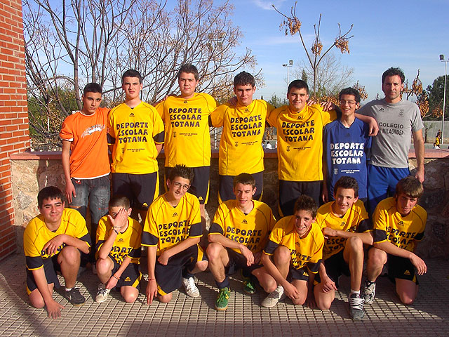 UN TOTAL DE 11 EQUIPOS PARTICIPAN EN EL CAMPEONATO REGIONAL ESCOLAR POR CENTROS DE ENSEÑANZA - 1