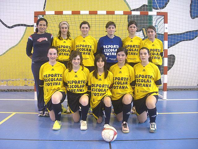 UN TOTAL DE 11 EQUIPOS PARTICIPAN EN EL CAMPEONATO REGIONAL ESCOLAR POR CENTROS DE ENSEÑANZA - 7