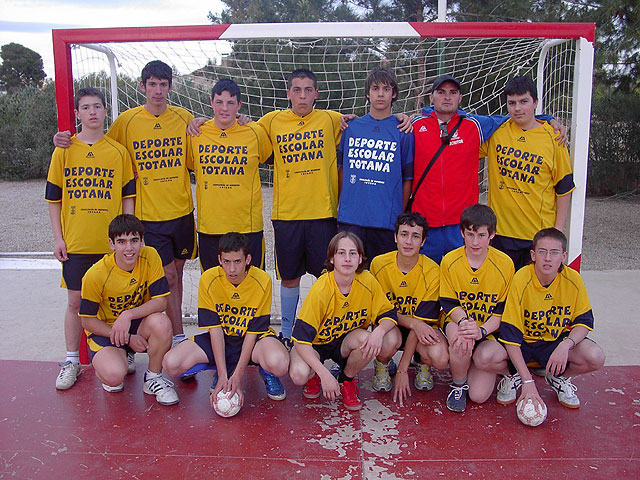 UN TOTAL DE 11 EQUIPOS PARTICIPAN EN EL CAMPEONATO REGIONAL ESCOLAR POR CENTROS DE ENSEÑANZA - 8