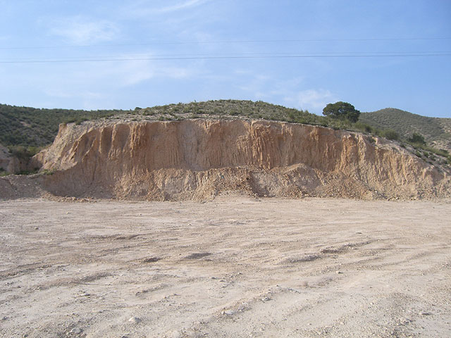 EL PSOE DENUNCIA EN EL SEPRONA UNOS DESMONTES ILEGALES, SEGÚN LOS SOCIALISTA, QUE SE ESTÁN PRODUCIENDO EN EL PARAJE PROTEGIDO DE “LAS CABEZUELAS” - 4
