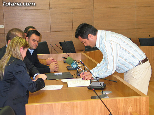 TOMA POSESIÓN EL NUEVO INGENIERO TÉCNICO AGRÍCOLA COMO FUNCIONARIO MUNICIPAL - 7