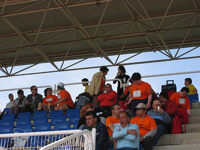 MARI CARMEN ROBLES Y PEDRO CÁNOVAS CONSIGUEN SUBIR AL PODIUM EN EL CAMPEONATO REGIONAL DE ATLETISMO - 10