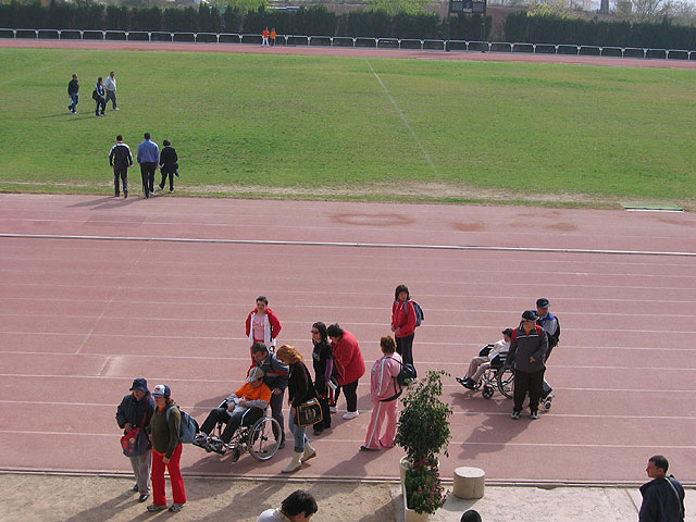 MARI CARMEN ROBLES Y PEDRO CÁNOVAS CONSIGUEN SUBIR AL PODIUM EN EL CAMPEONATO REGIONAL DE ATLETISMO - 3