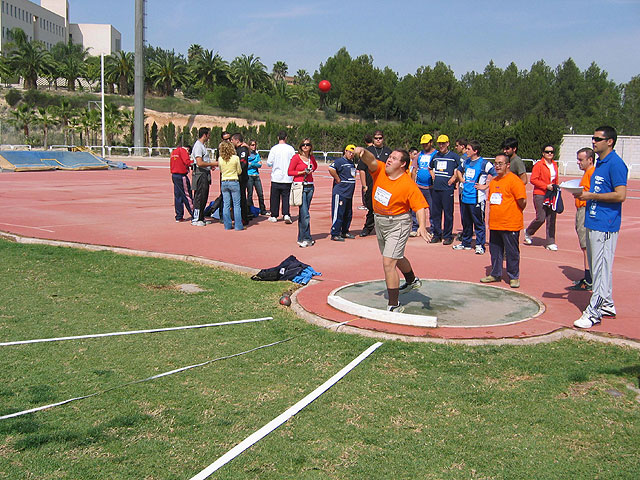 MARI CARMEN ROBLES Y PEDRO CÁNOVAS CONSIGUEN SUBIR AL PODIUM EN EL CAMPEONATO REGIONAL DE ATLETISMO - 14
