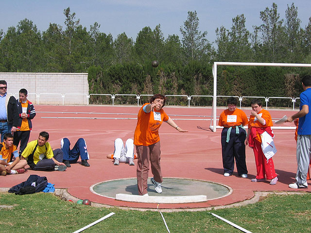 MARI CARMEN ROBLES Y PEDRO CÁNOVAS CONSIGUEN SUBIR AL PODIUM EN EL CAMPEONATO REGIONAL DE ATLETISMO - 28