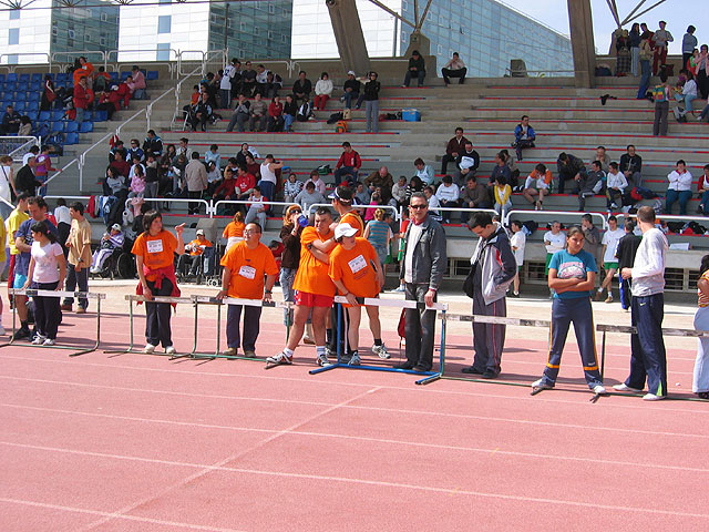 MARI CARMEN ROBLES Y PEDRO CÁNOVAS CONSIGUEN SUBIR AL PODIUM EN EL CAMPEONATO REGIONAL DE ATLETISMO - 31