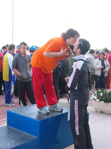 MARI CARMEN ROBLES Y PEDRO CÁNOVAS CONSIGUEN SUBIR AL PODIUM EN EL CAMPEONATO REGIONAL DE ATLETISMO - 46