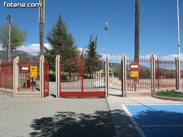 SE INAUGURAN LAS OBRAS DE ACCESO PARA DISCAPACITADOS EN EL POLIDEPORTIVO MUNICIPAL 6 DE DICIEMBRE - 1
