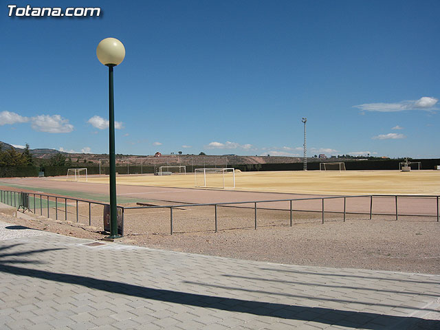SE INAUGURAN LAS OBRAS DE ACCESO PARA DISCAPACITADOS EN EL POLIDEPORTIVO MUNICIPAL 6 DE DICIEMBRE - 4