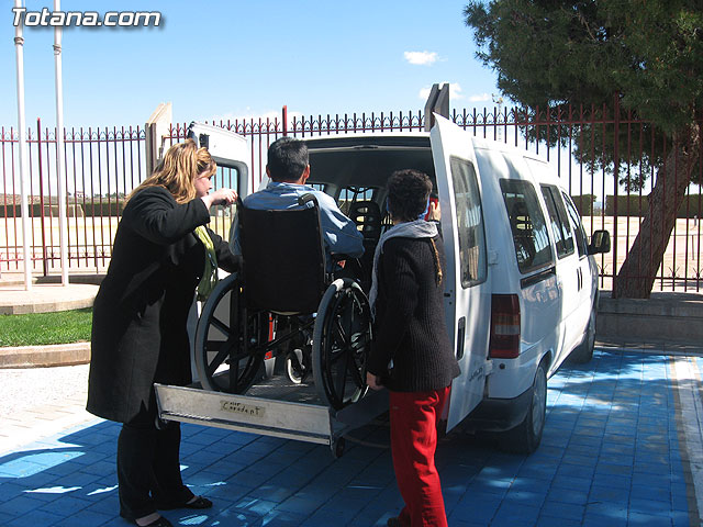 SE INAUGURAN LAS OBRAS DE ACCESO PARA DISCAPACITADOS EN EL POLIDEPORTIVO MUNICIPAL 6 DE DICIEMBRE - 15