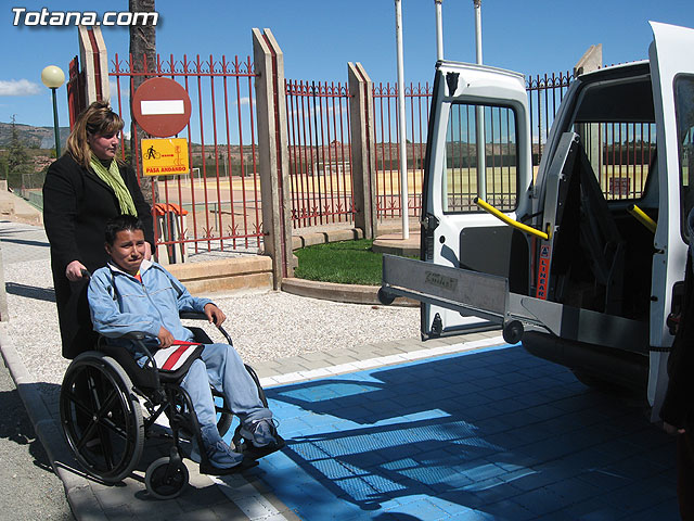 SE INAUGURAN LAS OBRAS DE ACCESO PARA DISCAPACITADOS EN EL POLIDEPORTIVO MUNICIPAL 6 DE DICIEMBRE - 18