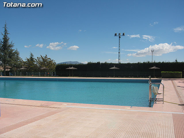 SE INAUGURAN LAS OBRAS DE ACCESO PARA DISCAPACITADOS EN EL POLIDEPORTIVO MUNICIPAL 6 DE DICIEMBRE - 24